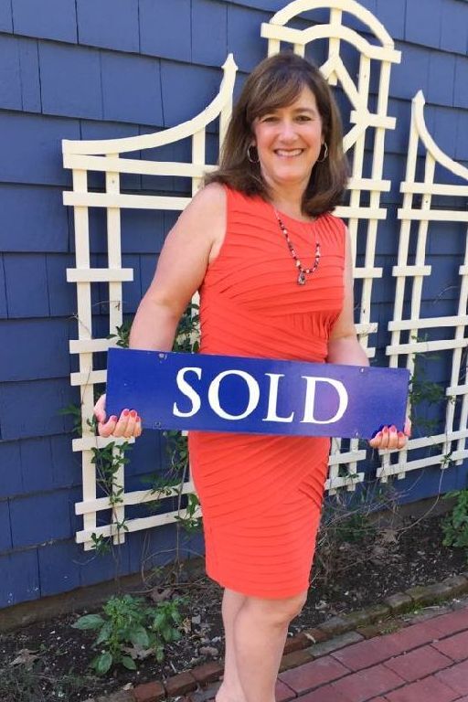 Portrait of Sallie King, Sales Associate with Coldwell Banker Realty